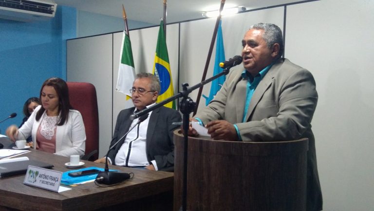 Leia mais sobre o artigo EM AUDIÊNCIA PÚBLICA PRESIDENTE DA CÂMARA, FALA DA IMPORTÂNCIA  DA VINDA DO CENTRO INDUSTRIAL A MACAÍBA