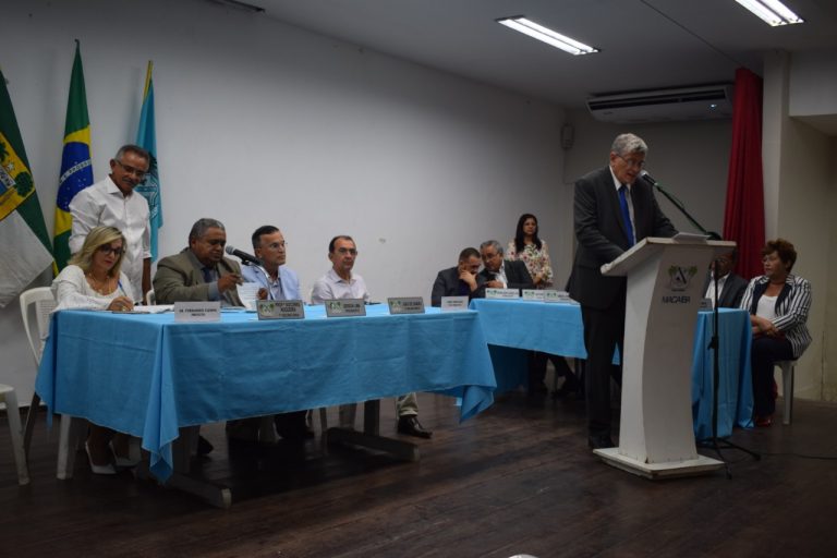 Leia mais sobre o artigo PREFEITO FERNANDO CUNHA FEZ A LEITURA DA MENSAGEM ANUAL 2020 EM EVENTO REALIZADO PELO LEGISLATIVO MUNICIPAL