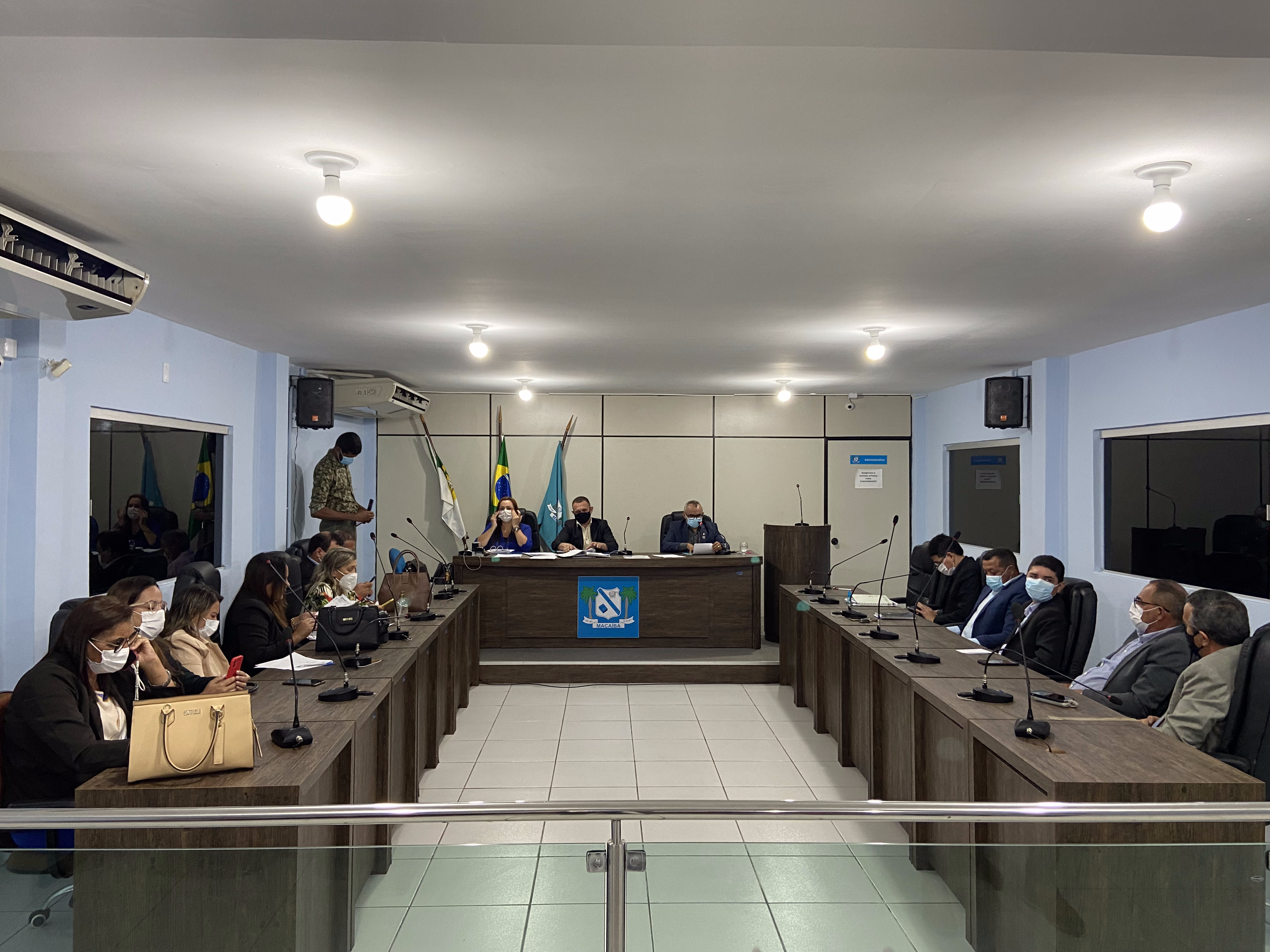 Read more about the article Projeto de reajuste salarial dos servidores efetivos da Câmara Municipal de Macaíba é aprovado na sessão desta terça-feira (29)